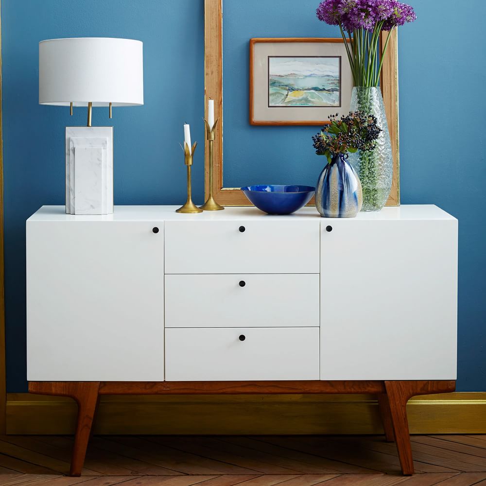 Modern shop buffet table