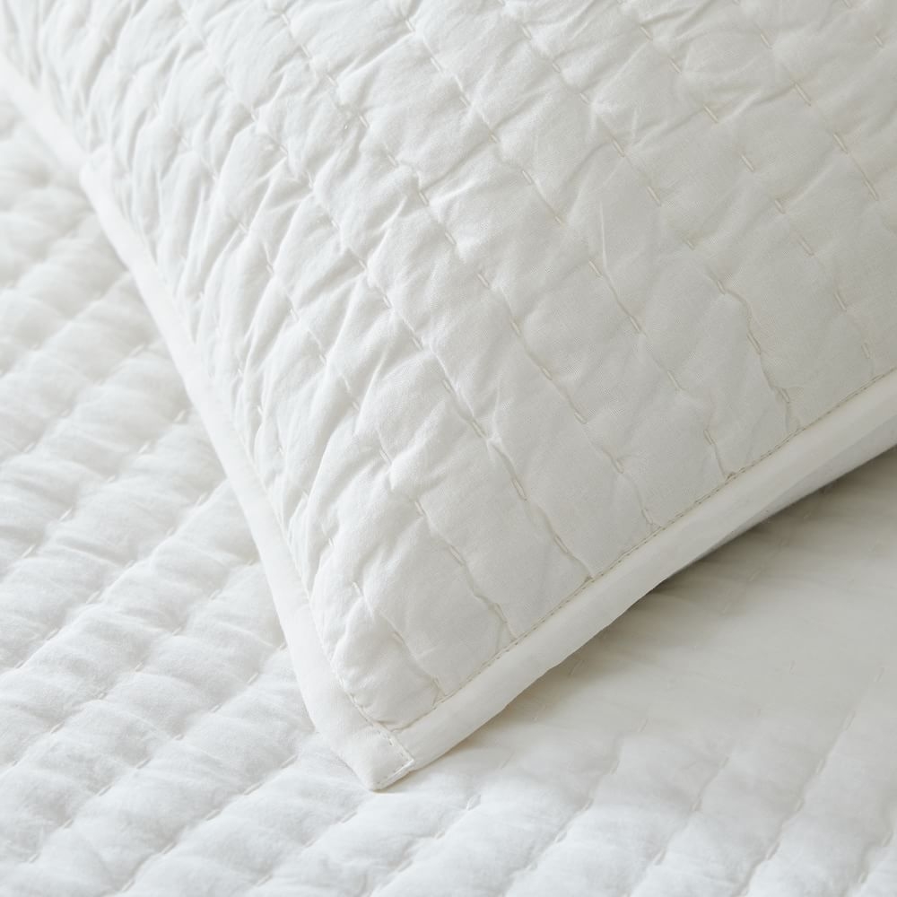 White quilted shams 2025