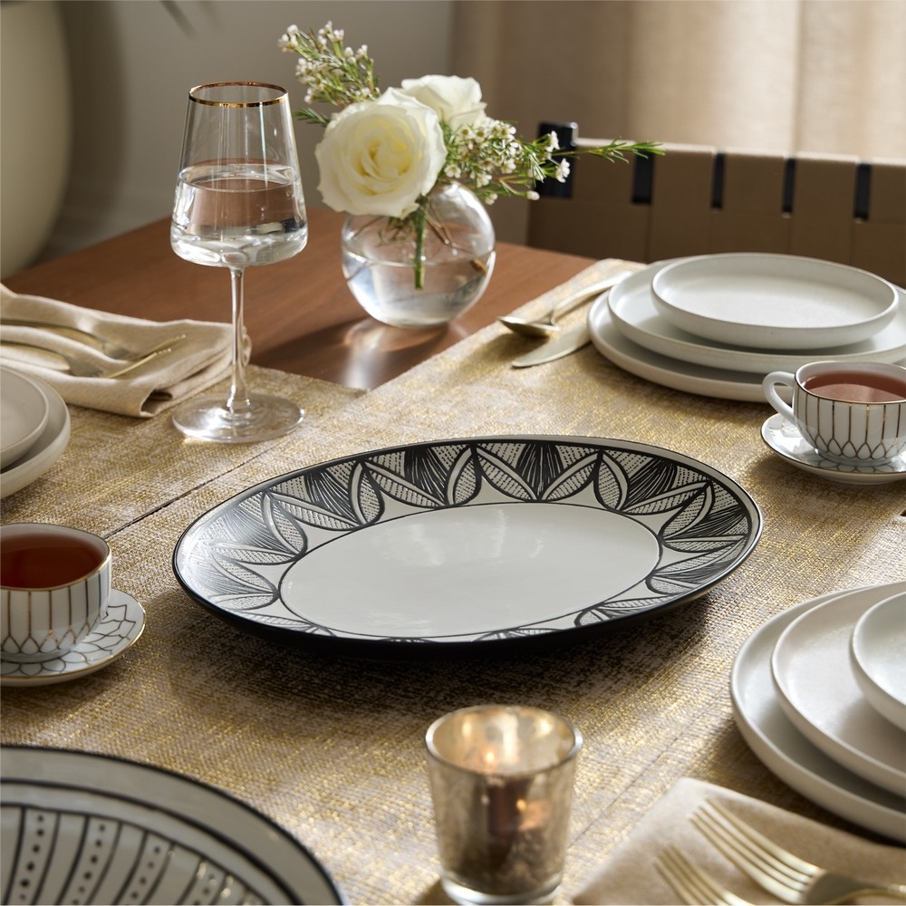 Oval hot sale dinnerware sets