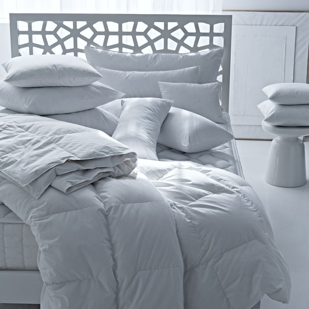 Down outlet filled duvet