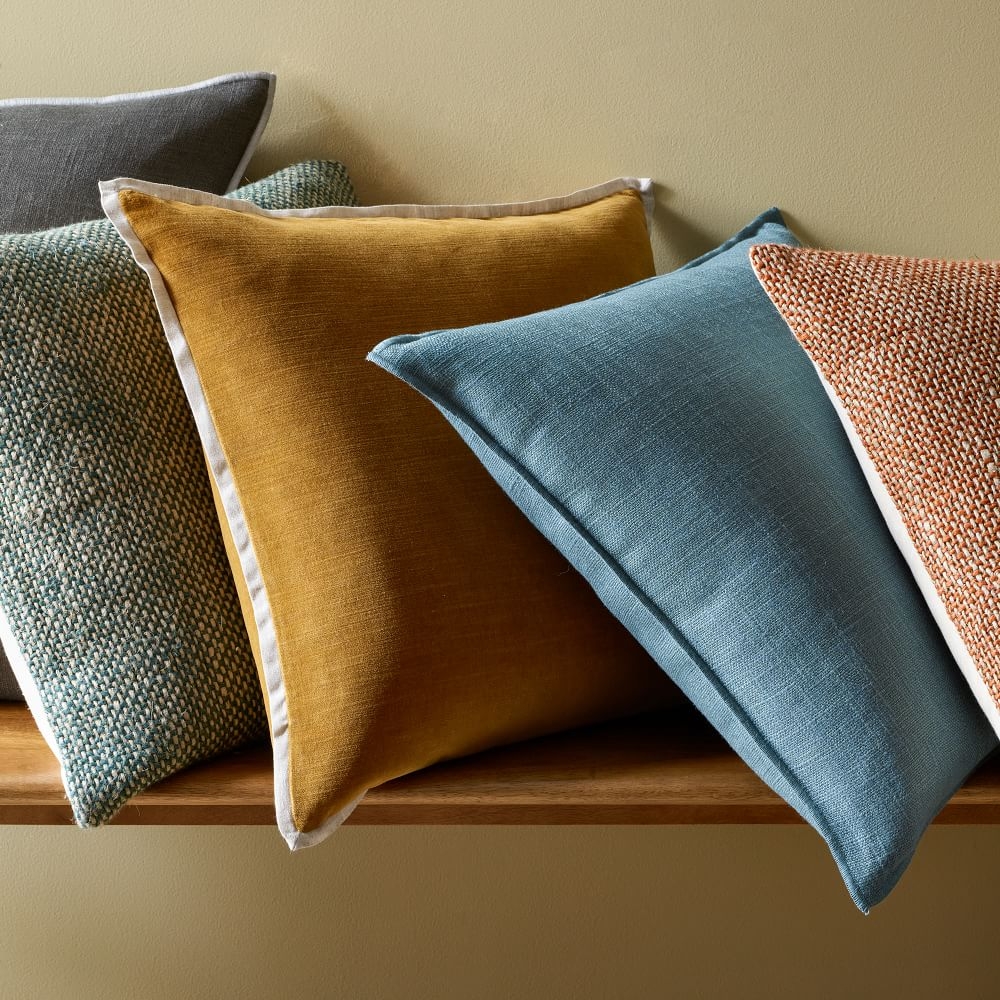 Blue velvet hot sale pillow case