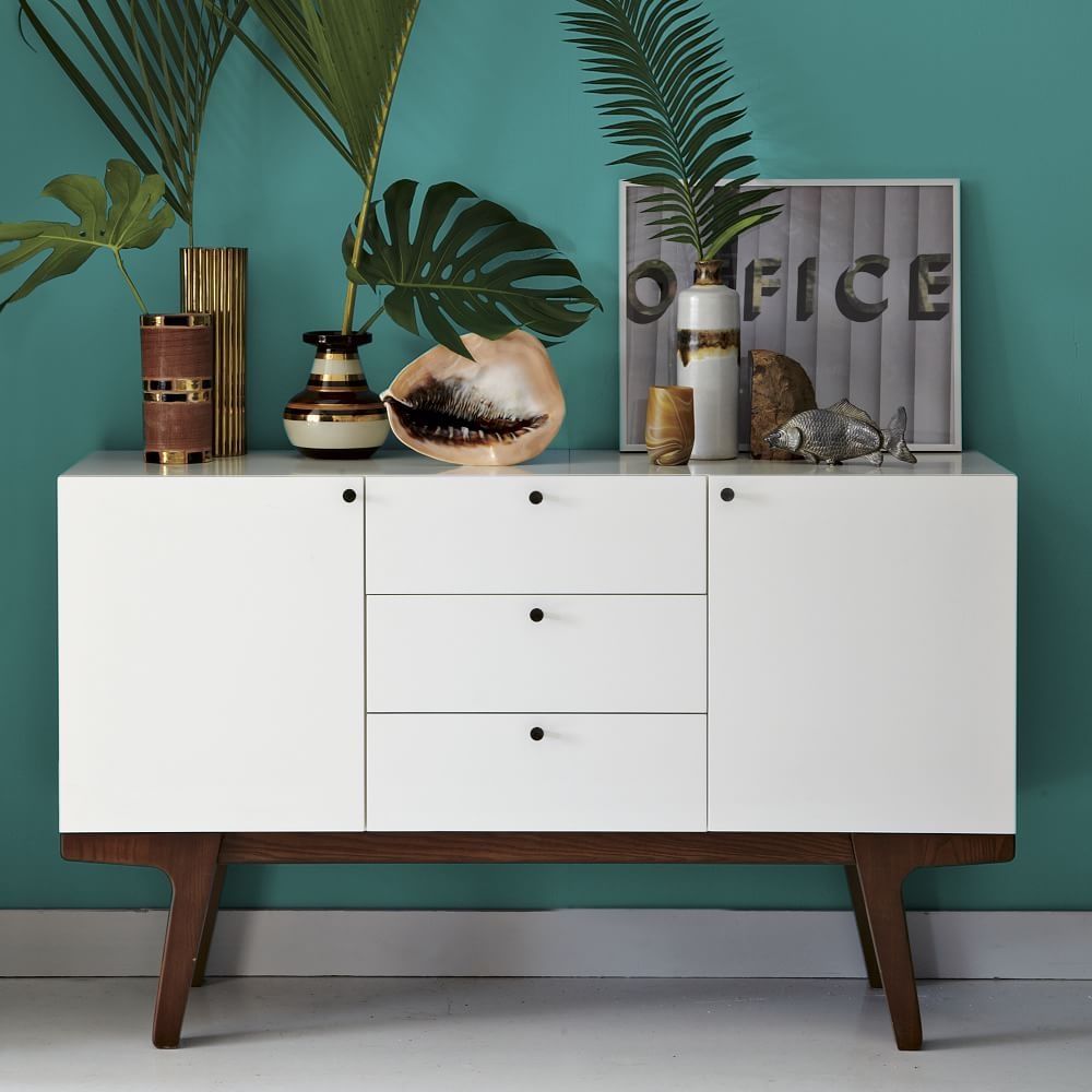 Modern buffet store