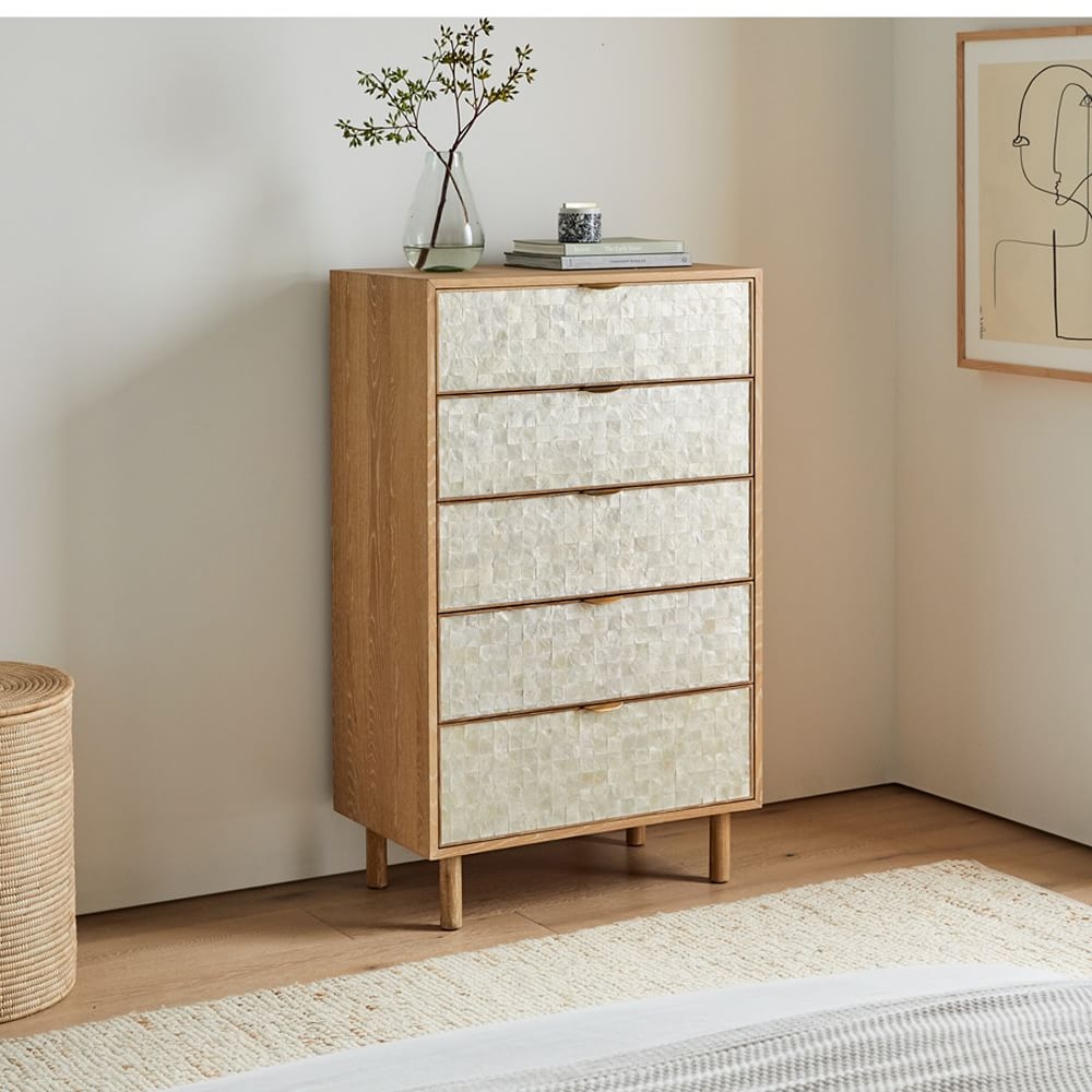 Chest of drawers with jewelry deals drawer