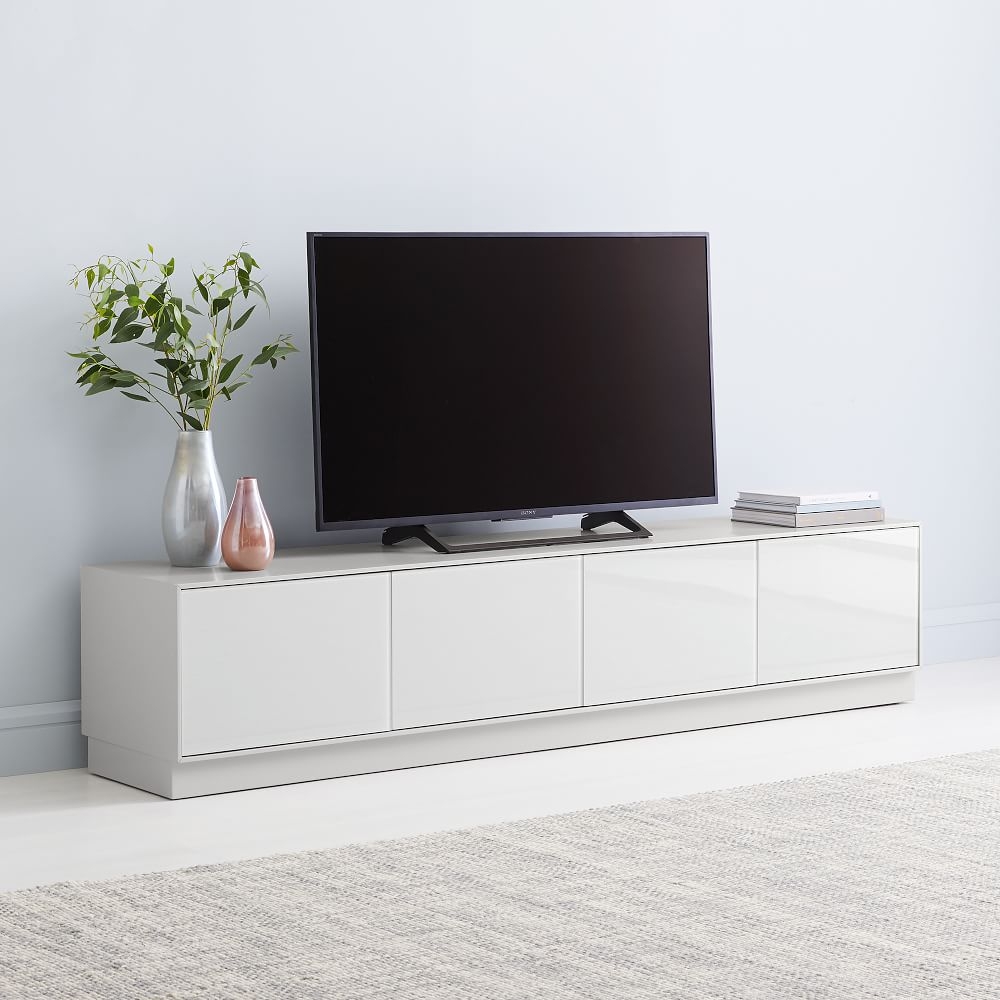 White media outlet console