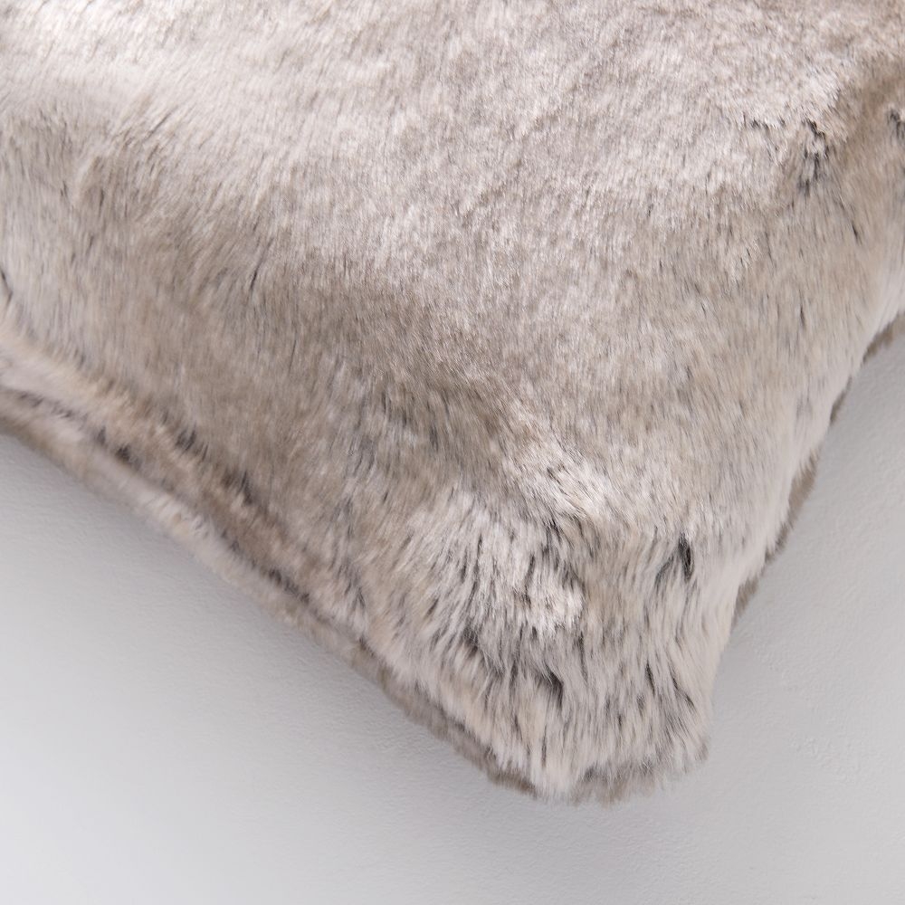 Faux fur hotsell ombre pillow