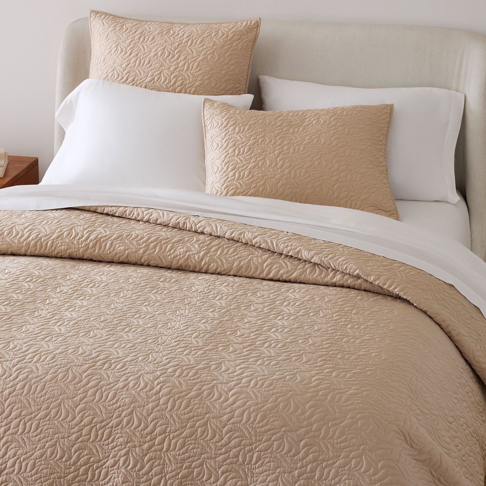 Quilt and sham set outlet