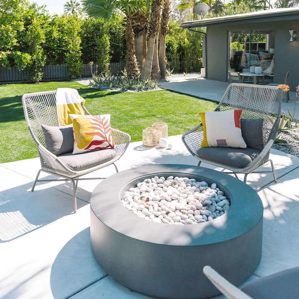 Outdoor chairs shop and loungers