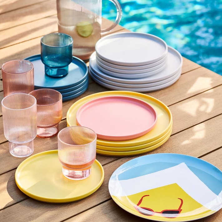 Acrylic dinnerware sales