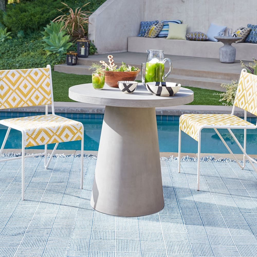Round bistro best sale table