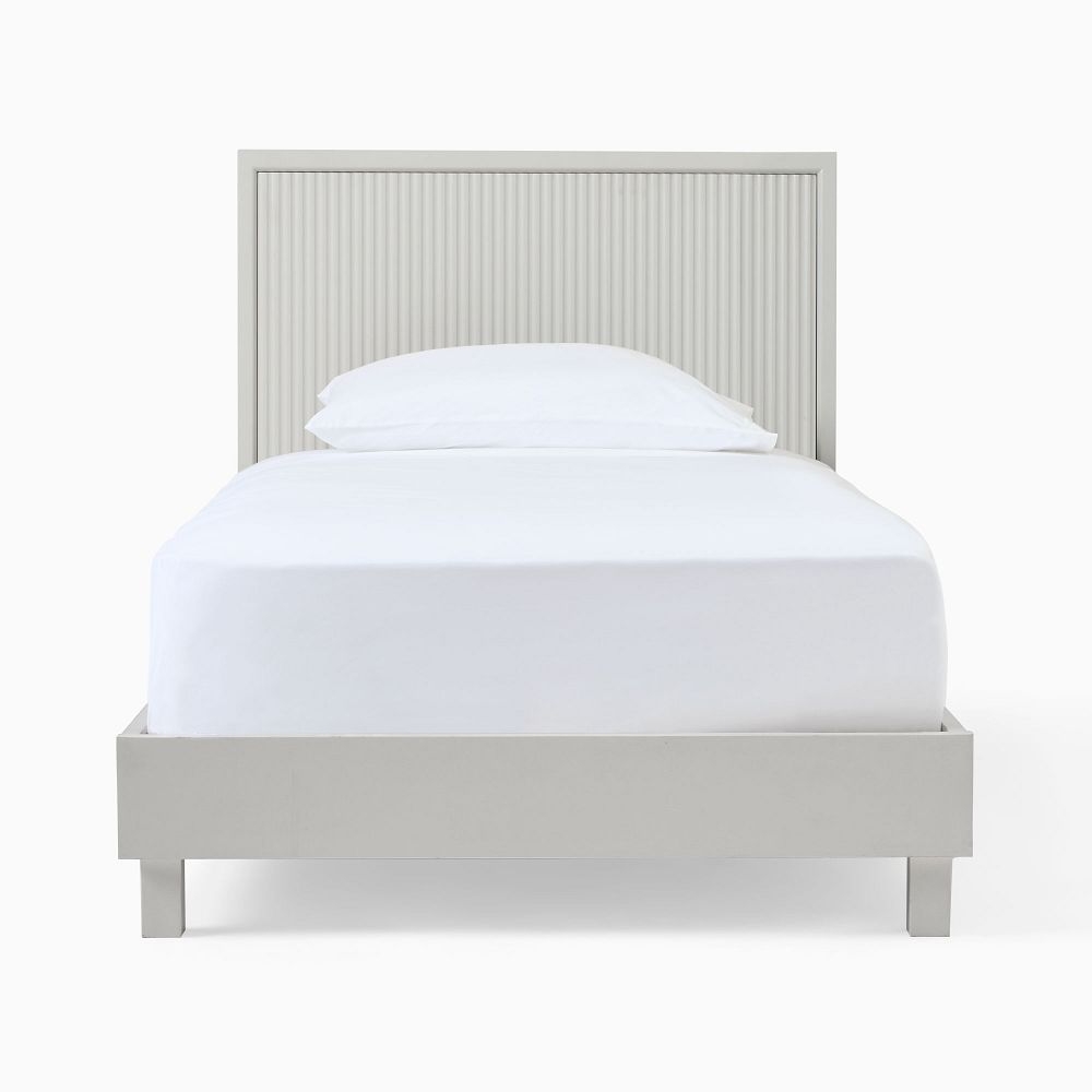 Queen bed on sale white