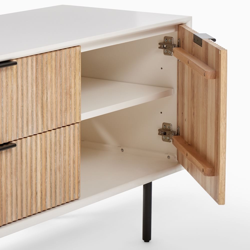West elm hot sale quinn media console
