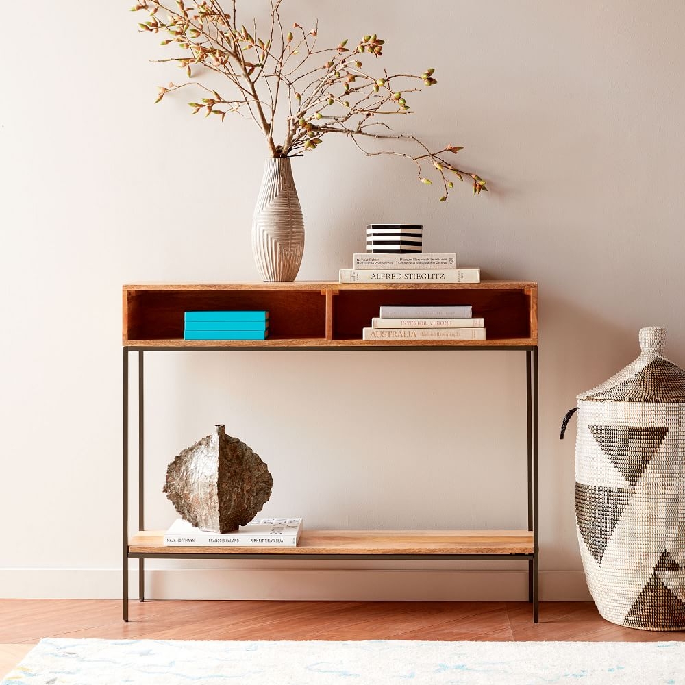 Console unit with shop storage