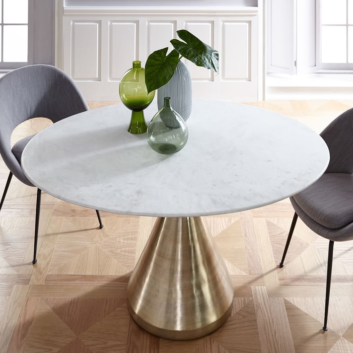 Oval pedestal shop dining table