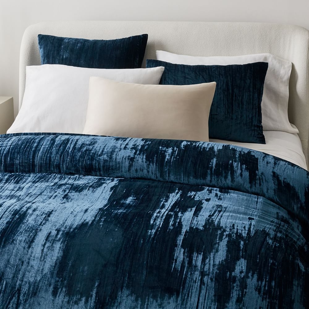 West elm shop crushed velvet duvet