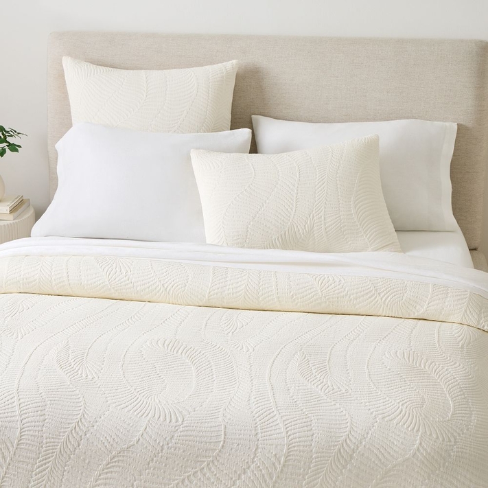White duvet cover and shams online