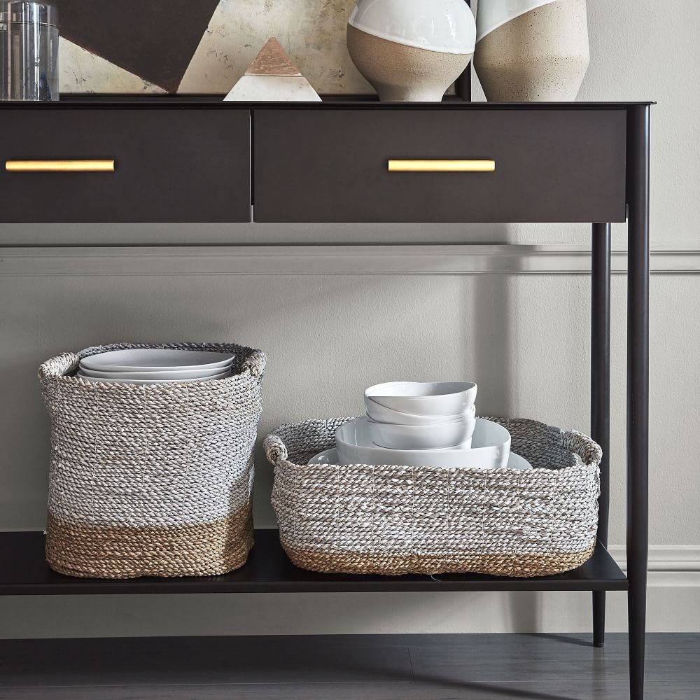 White basket table deals
