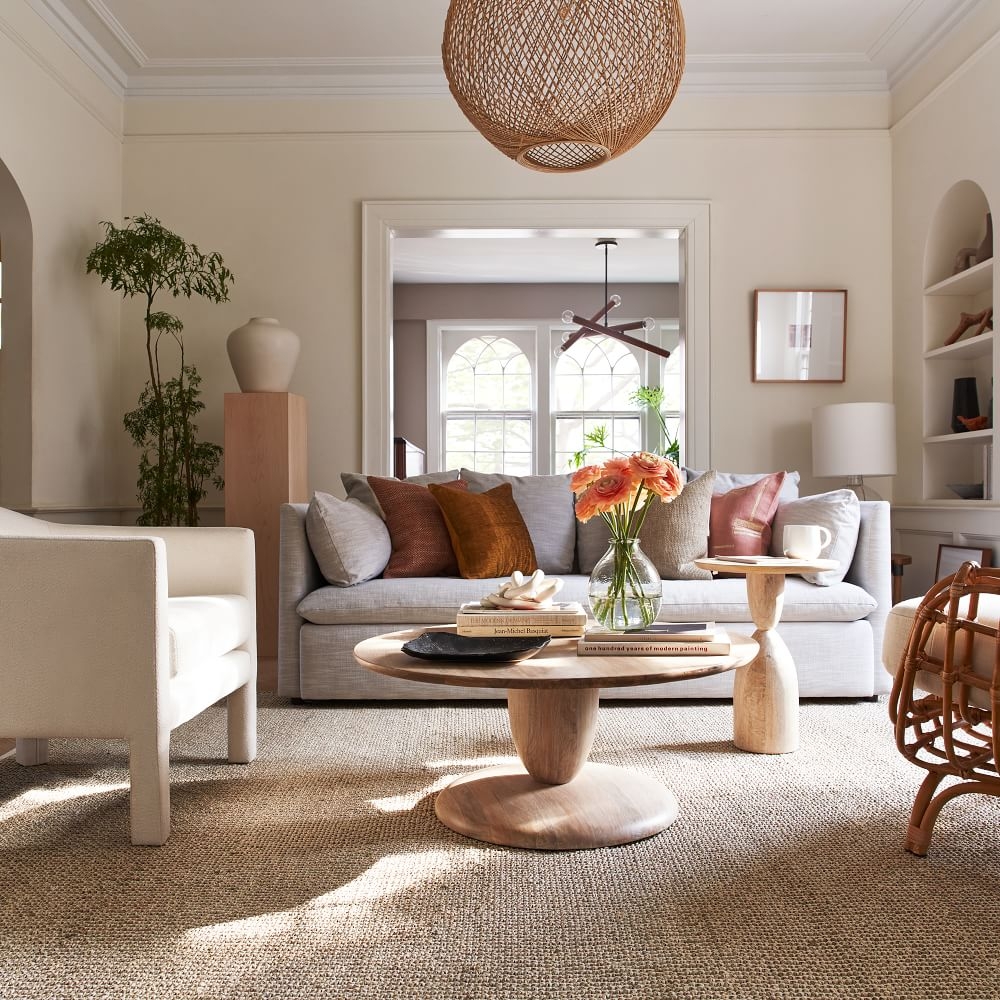 Lightweight outlet coffee table