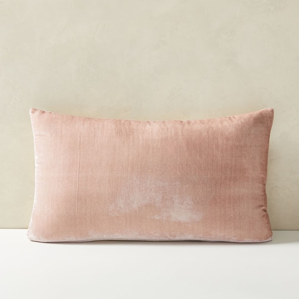 Dusty pink 2025 velvet cushion