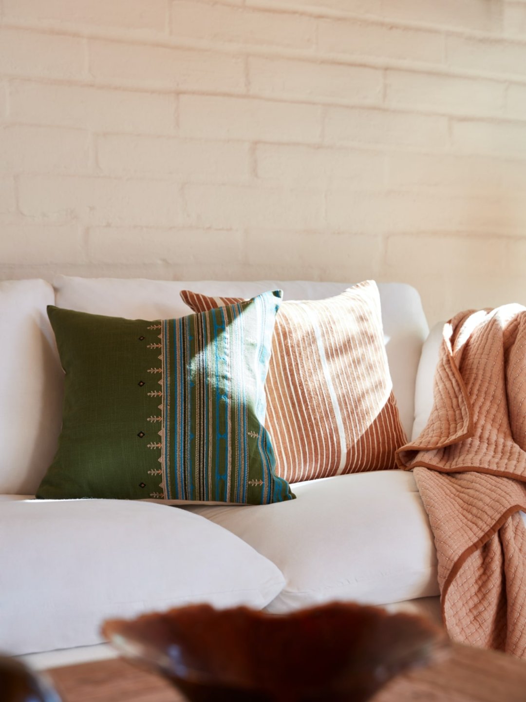 Pillows & throws
